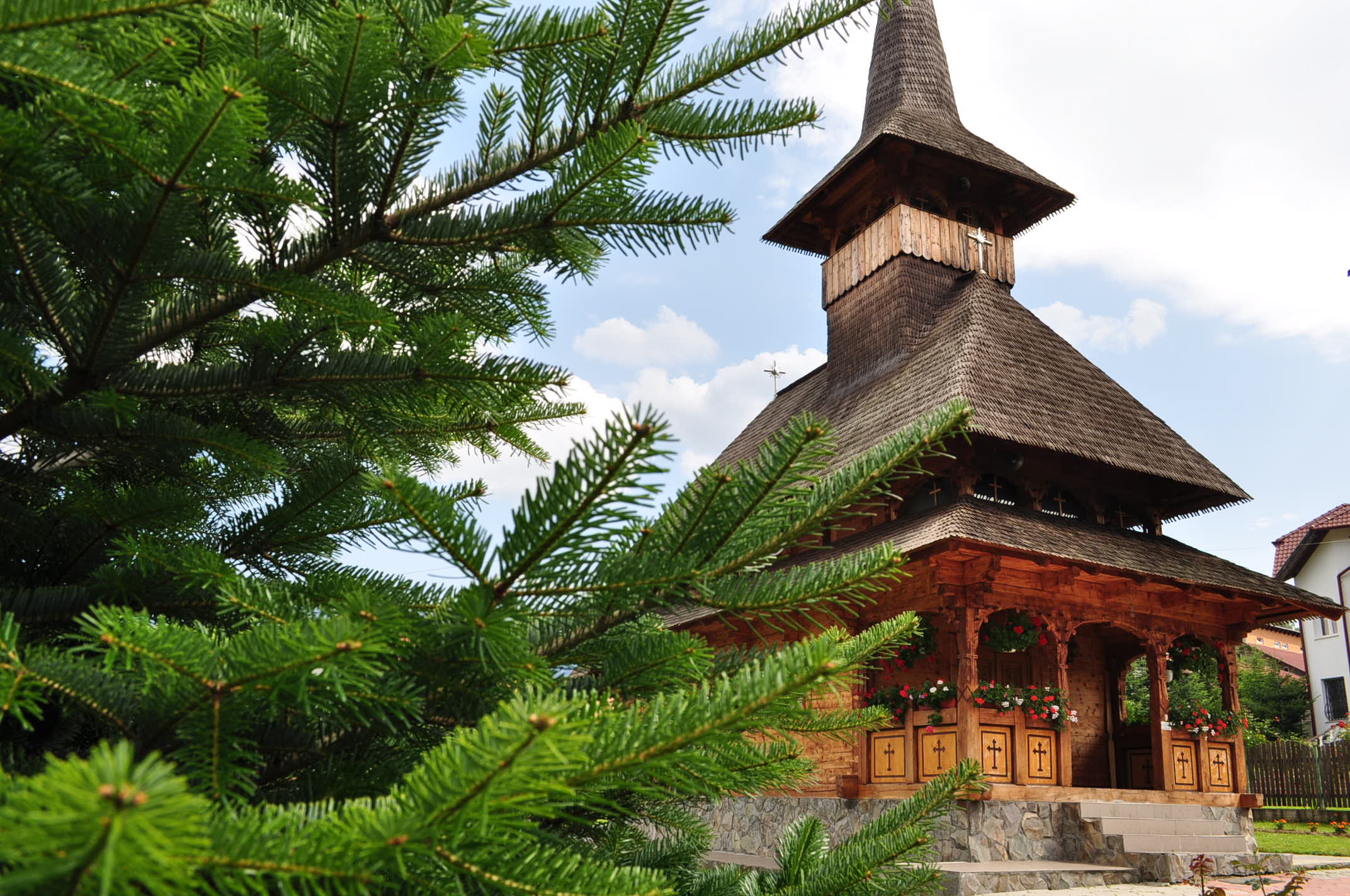 Schitul "Sf. Imparati Constatin si Elena - Moieciu-de-Jos.JPG